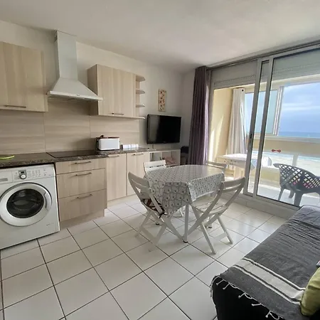 Apartment Deux-pieces Face Avec Loggia A Canet-plage - Fr-1-750-68